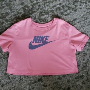 Nike Futura Cropped Tee